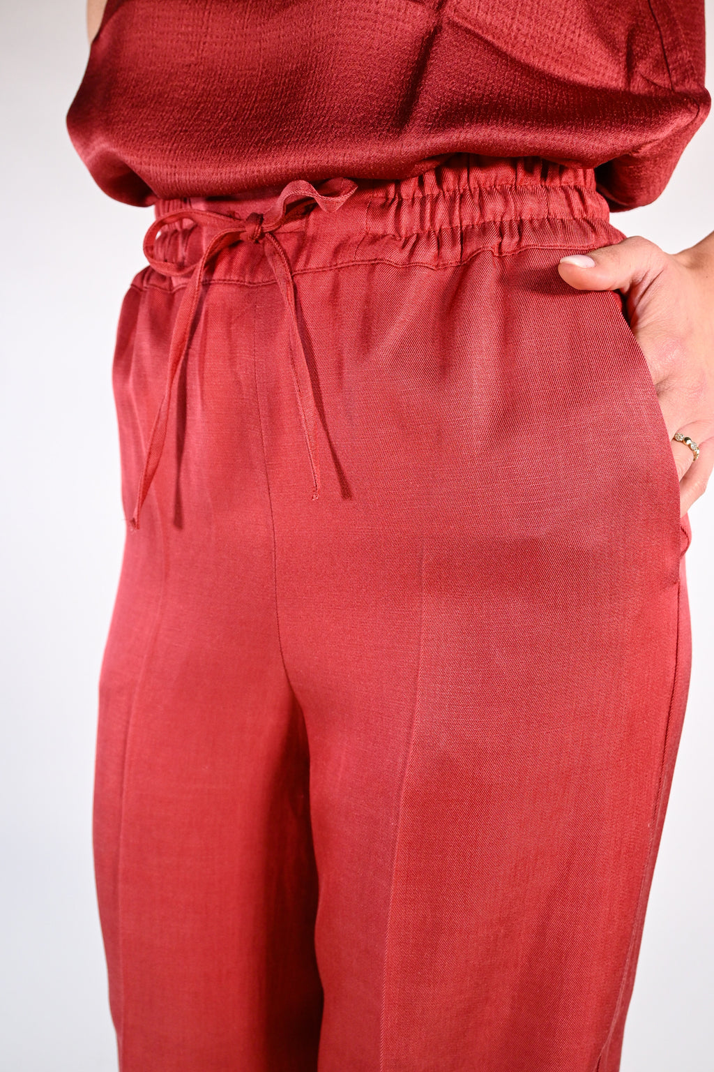 Pantaloni rossi di Emme Marella