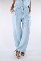 Pantaloni Palazzo Satinati  Azzurro Polvere - Wu side