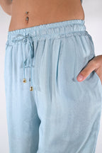 Pantaloni Palazzo Satinati  Azzurro Polvere - Wu side