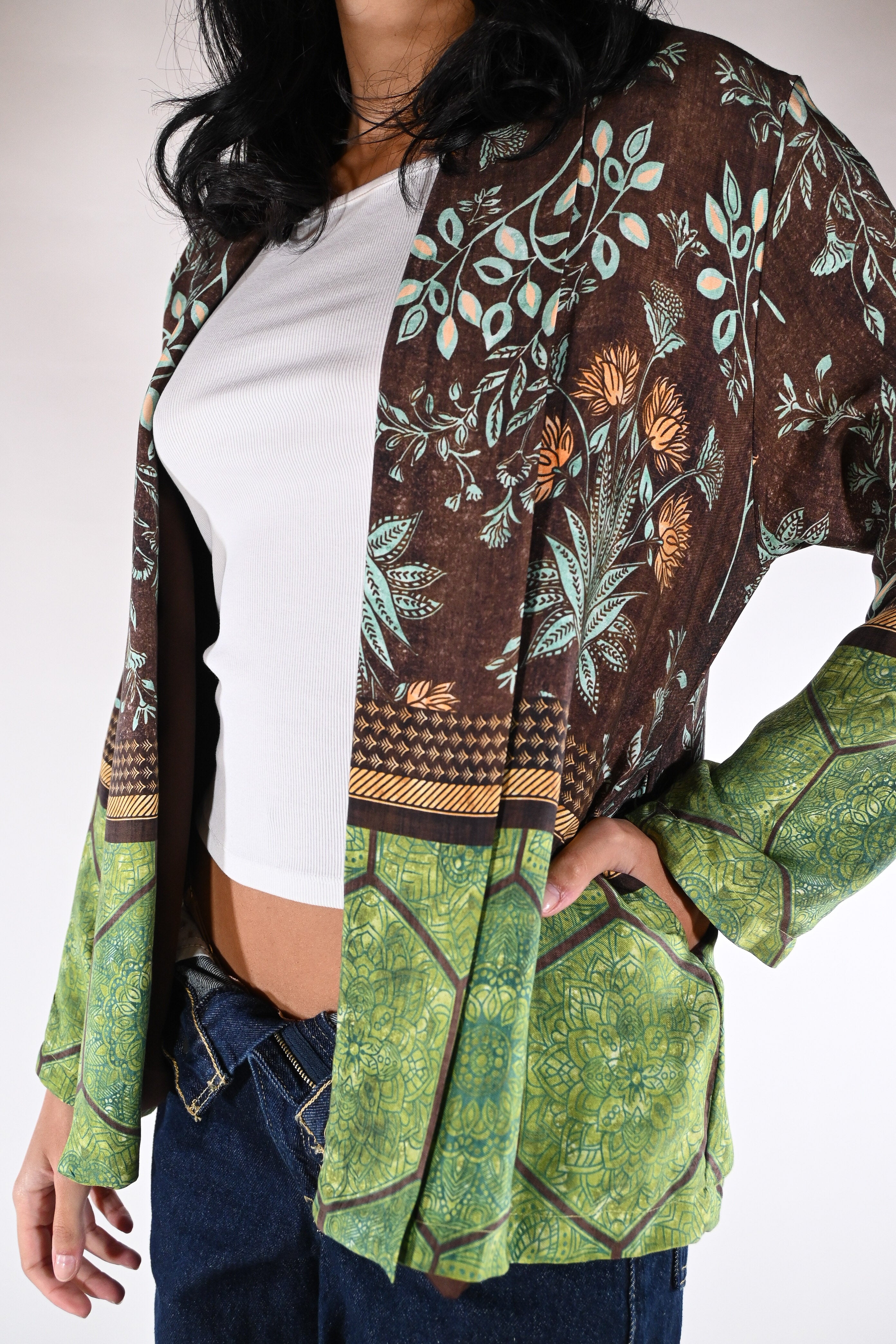 Kimono Corto  Marrone e Verde Bosco - Wu side