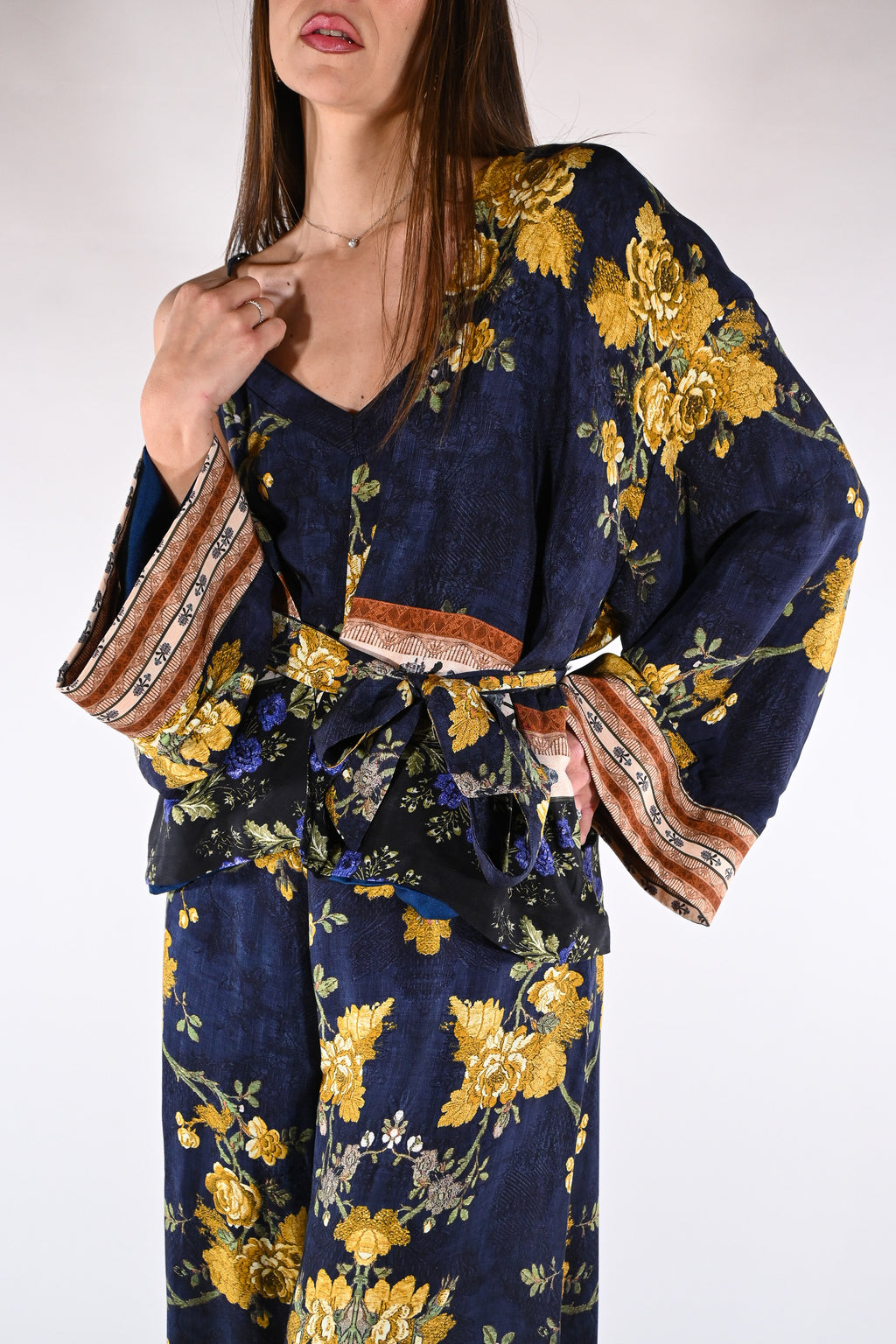 Kimono corto Fantasia Floreale - Wu side