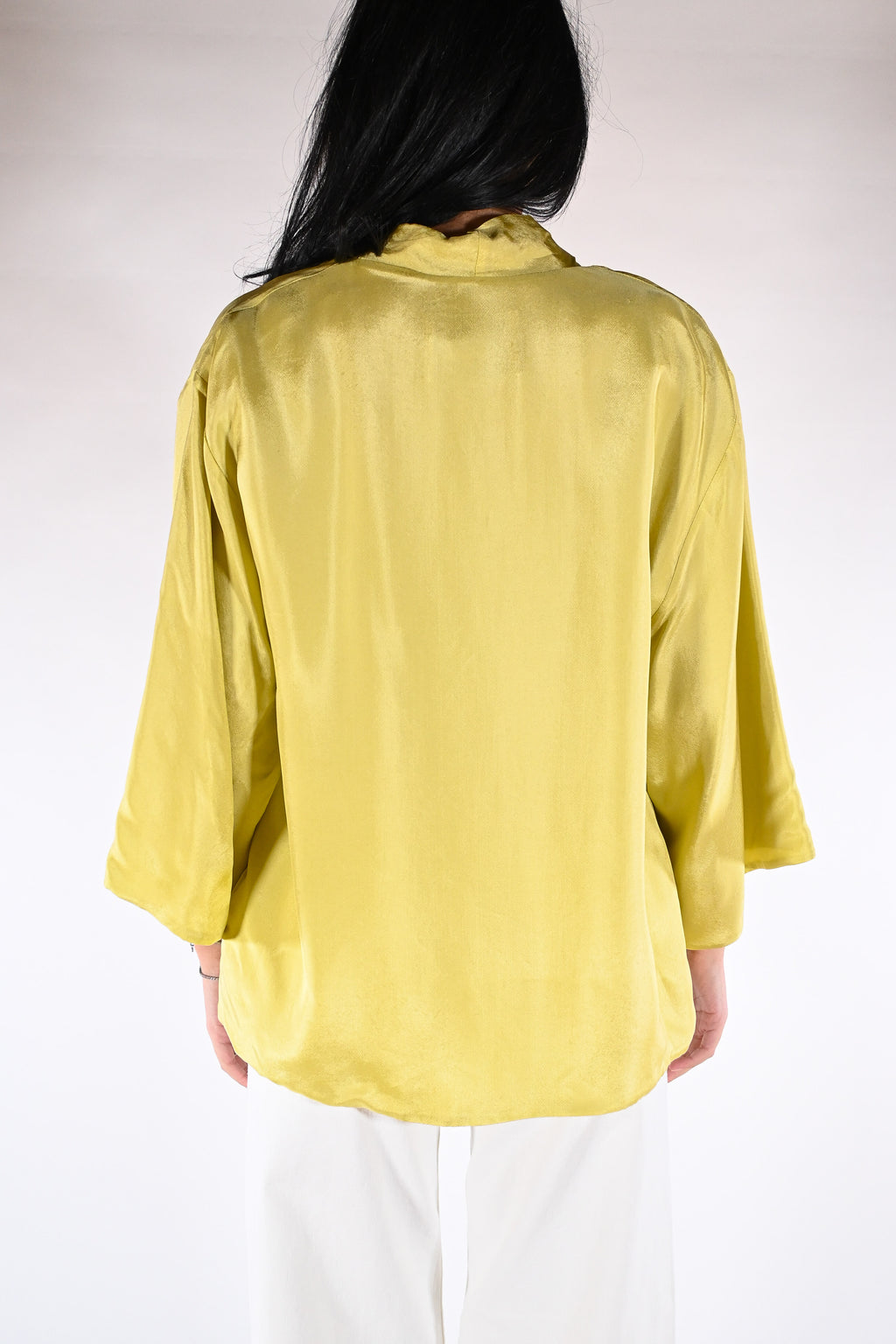 Kimono Corto Satinato – Giallo -Wu side