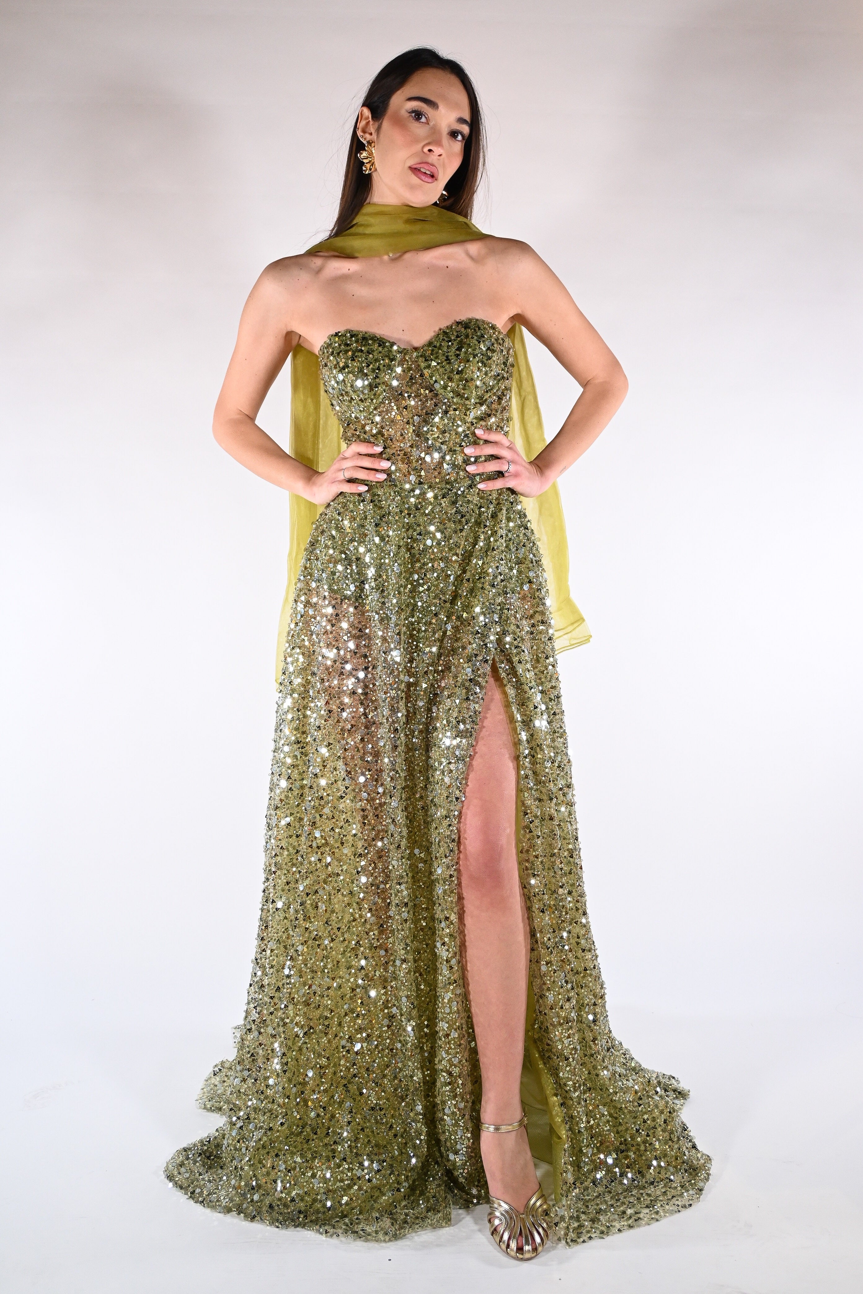 Abito con paillettes verde oliva - Berti Mode Collection