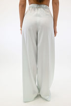 Twinset pantaloni a palazzo in raso azzurro