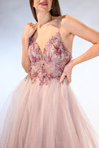 Abito lungo con ricami nel corsetto e gonna in tulle rosa antico - Berti Mode Collection