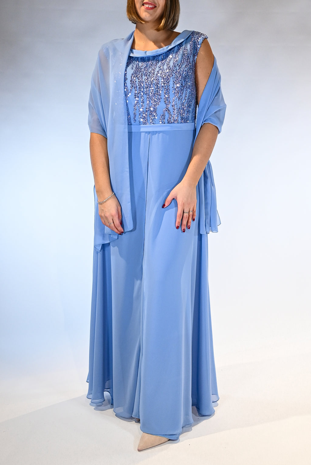 Tuta Elegante in Chiffon con Corpetto di Paillettes – Celeste Polvere - Berti Mode Collection