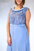 Tuta Elegante in Chiffon con Corpetto di Paillettes – Celeste Polvere - Berti Mode Collection