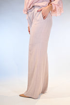 Pantalone a palazzo rosa cipria  - Persona