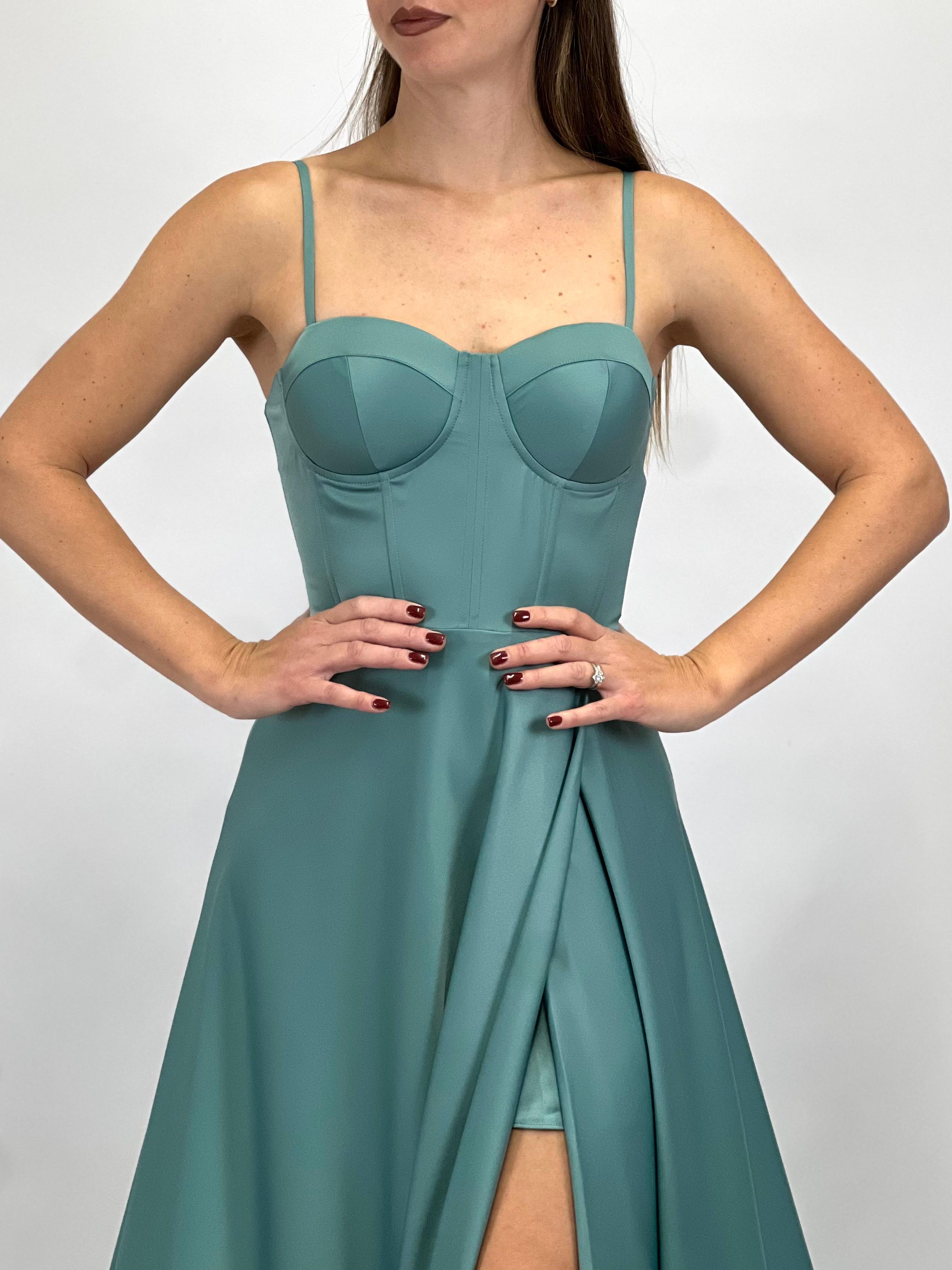 Abito con bustino verde salvia - Berti Mode Collection