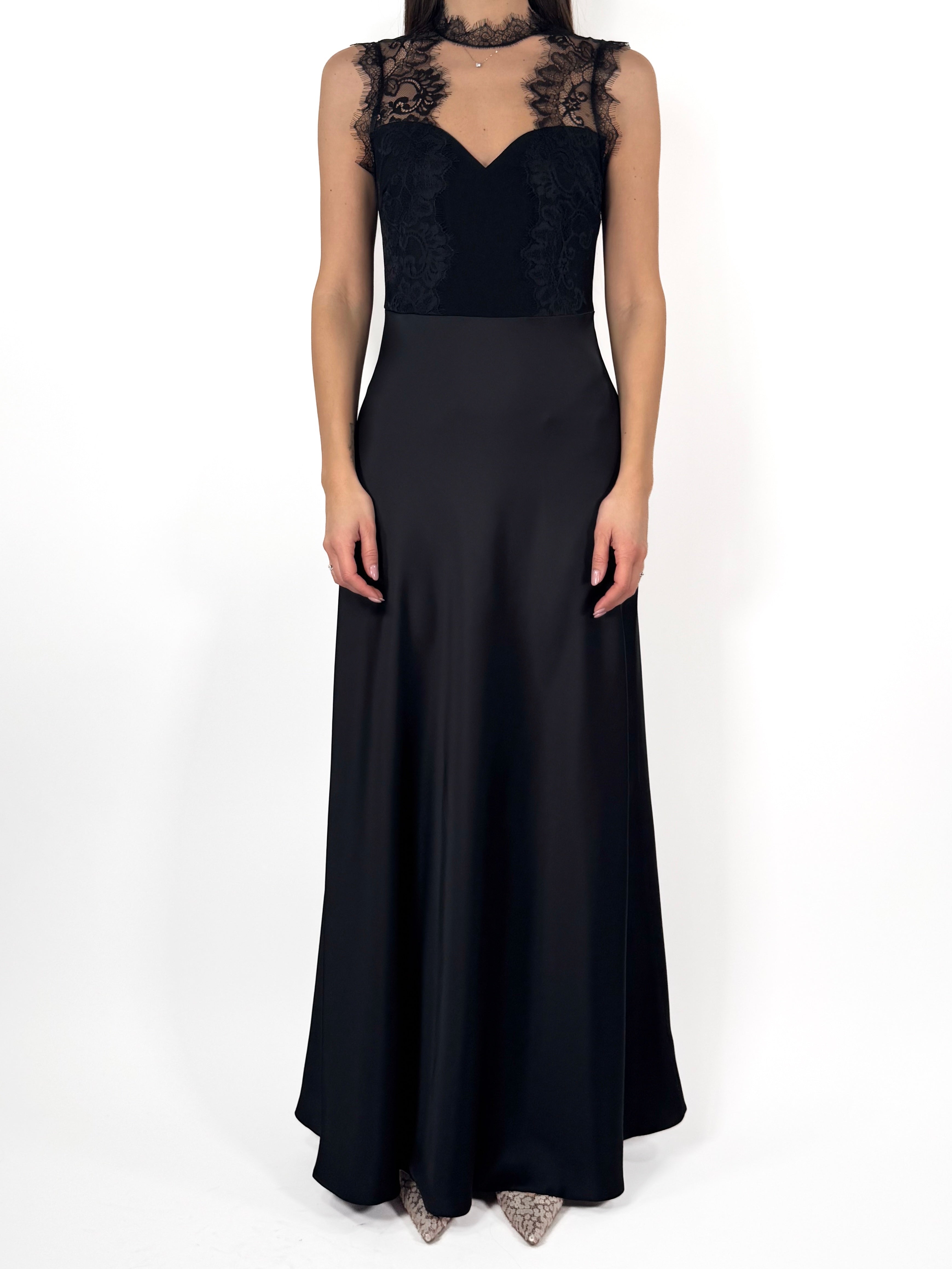 Abito con scollo a cuore nero - Rinascimento