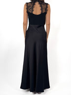 Abito con scollo a cuore nero - Rinascimento