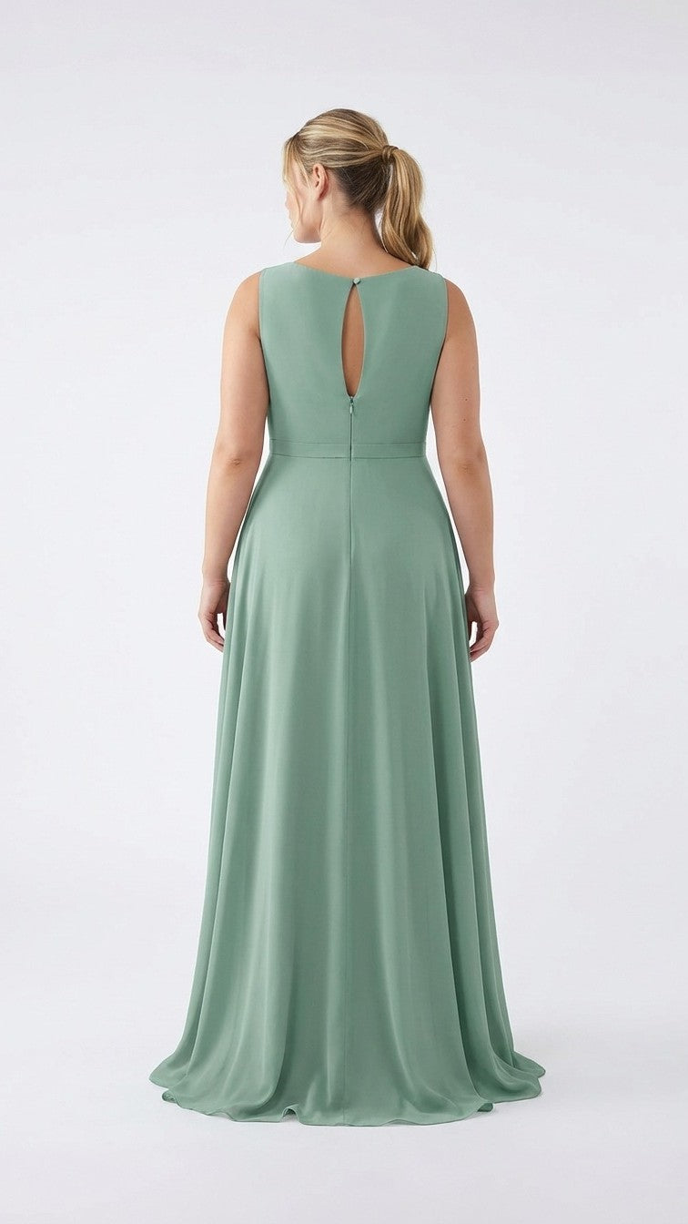 Abito Lungo da Cerimonia con Scollo a V e Dettagli Gioiello - Berti Mode Collection