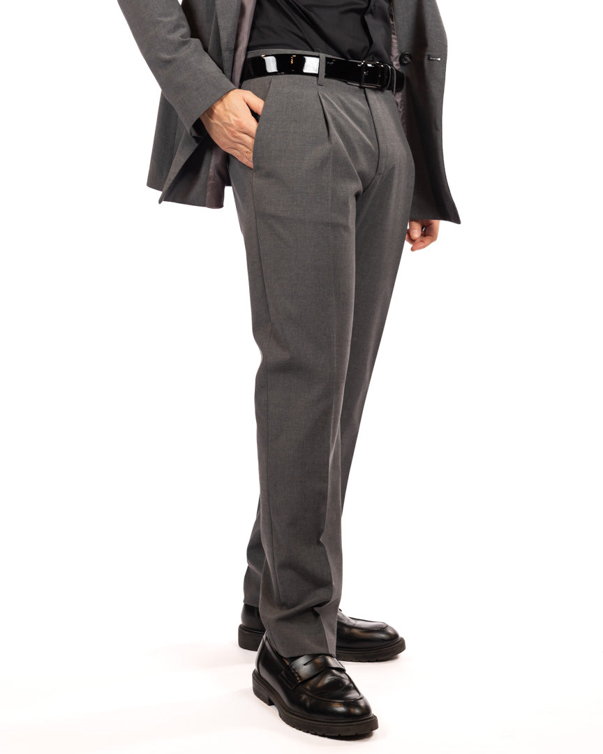 Adriano Langella - completo grigio