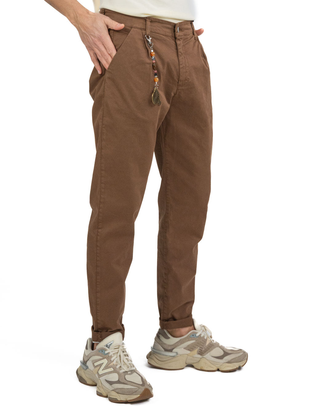 OVER/D - Pantalone Cacao con catenina