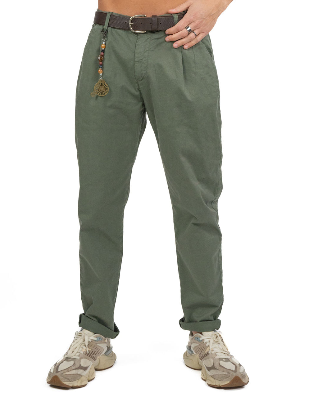 OVER/D - Pantalone Verde con catenina