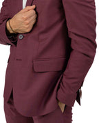 Adriano Langella completo bordeaux