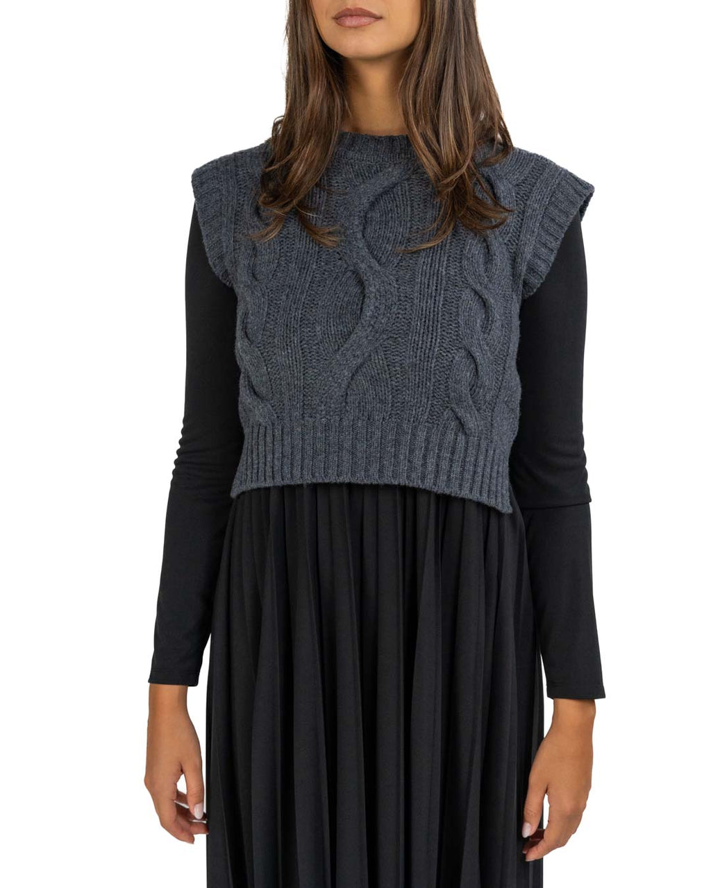 Weekend Max Mara - Gilet grigio con vestito nero