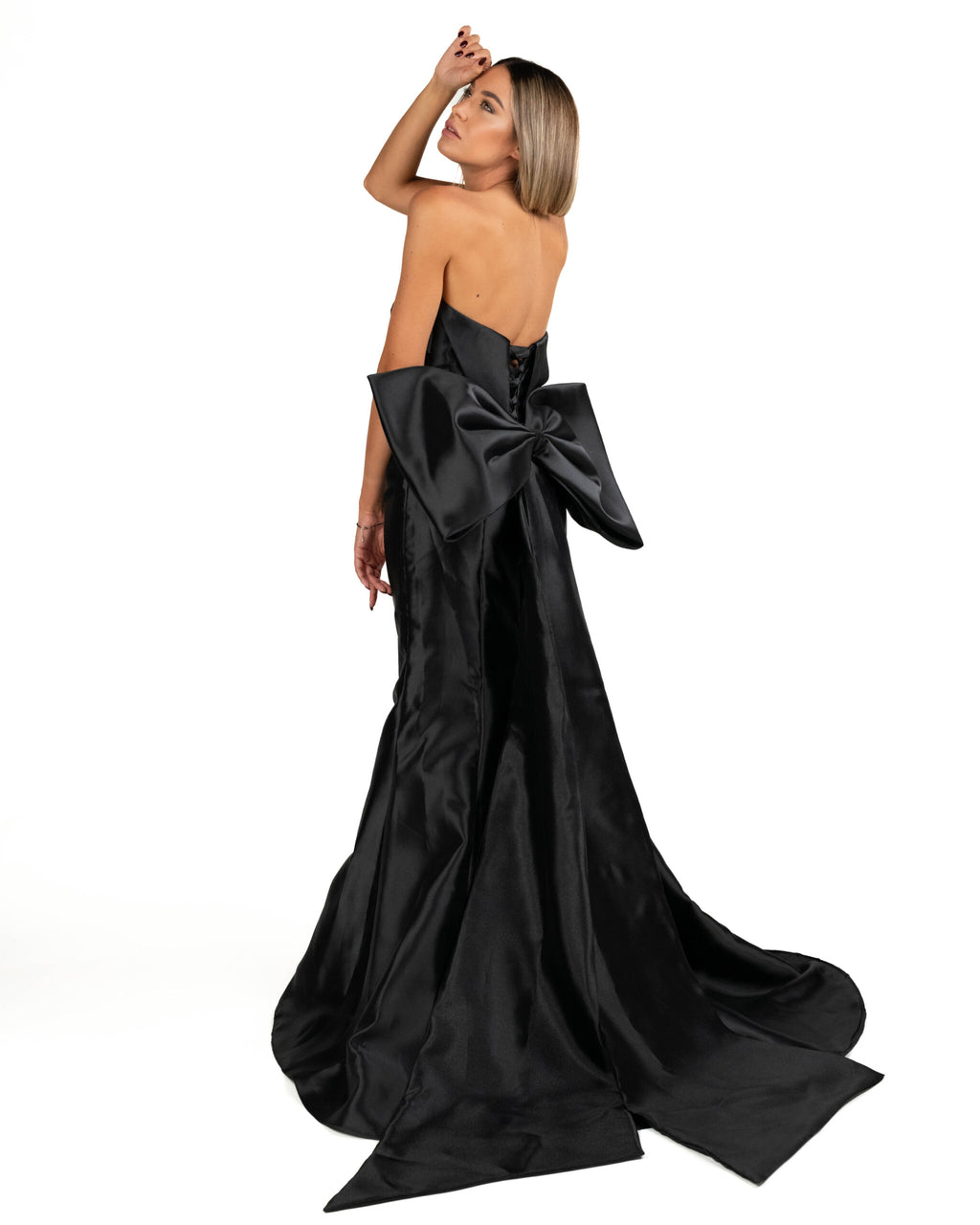Berti Mode Collection - Abito a sirena nero con fiocco