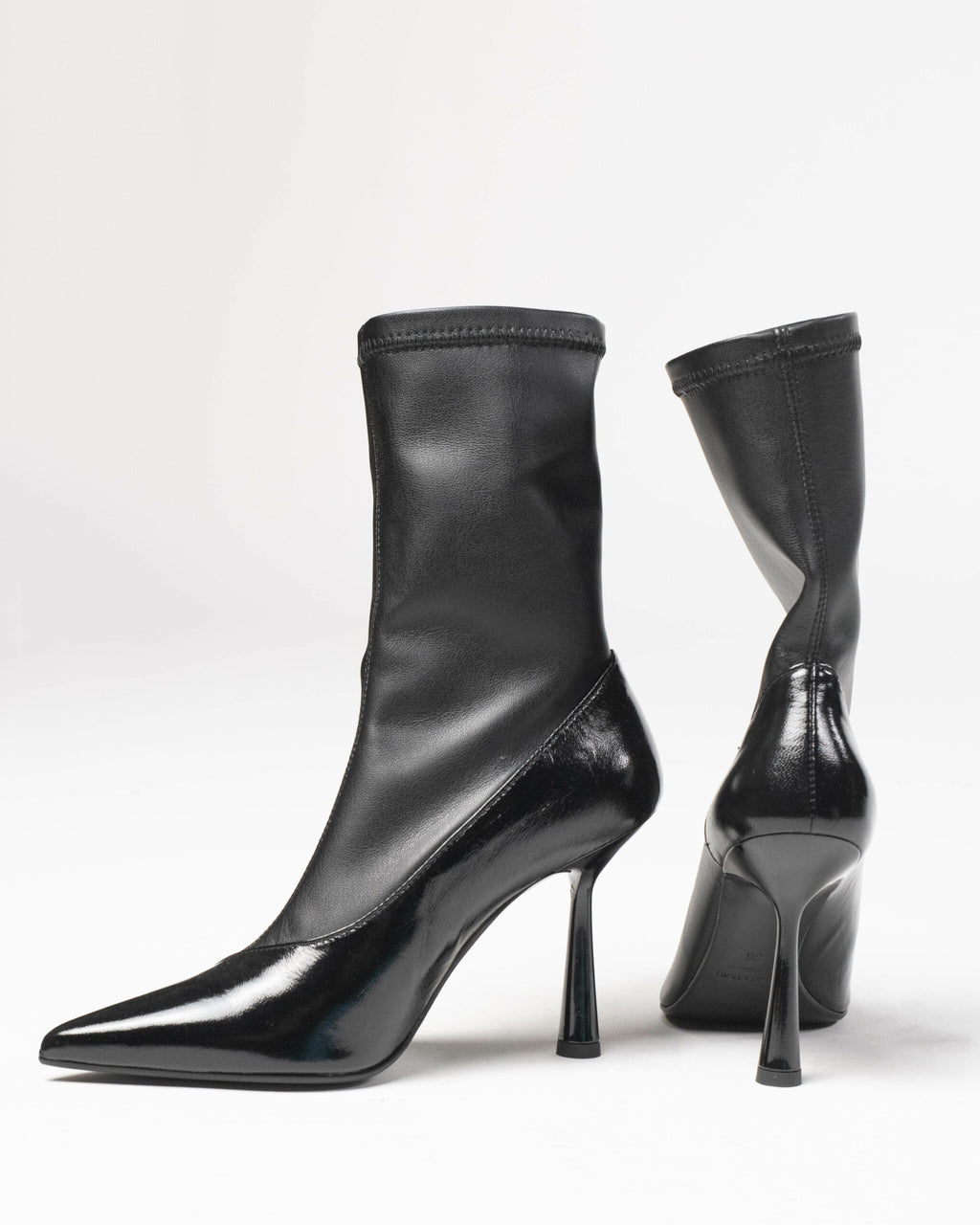 Roberto Berti Collection - Stivali con tacco a calzino con dettaglio in pelle lucida