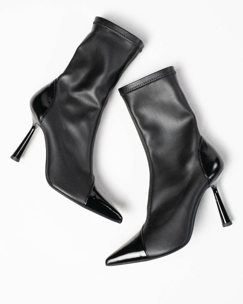 Roberto Berti Collection - Stivali con tacco a calzino con dettaglio in pelle lucida