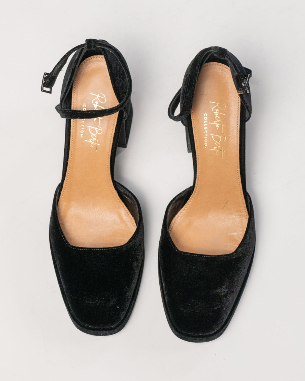 Roberto Berti Collection - Sandalo alto il velluto nero con plateau e cinturino alla caviglia