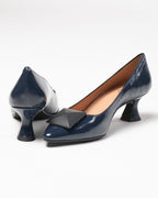 Roberto Berti Collection - Ballerina con tacco blu e borchia frontale