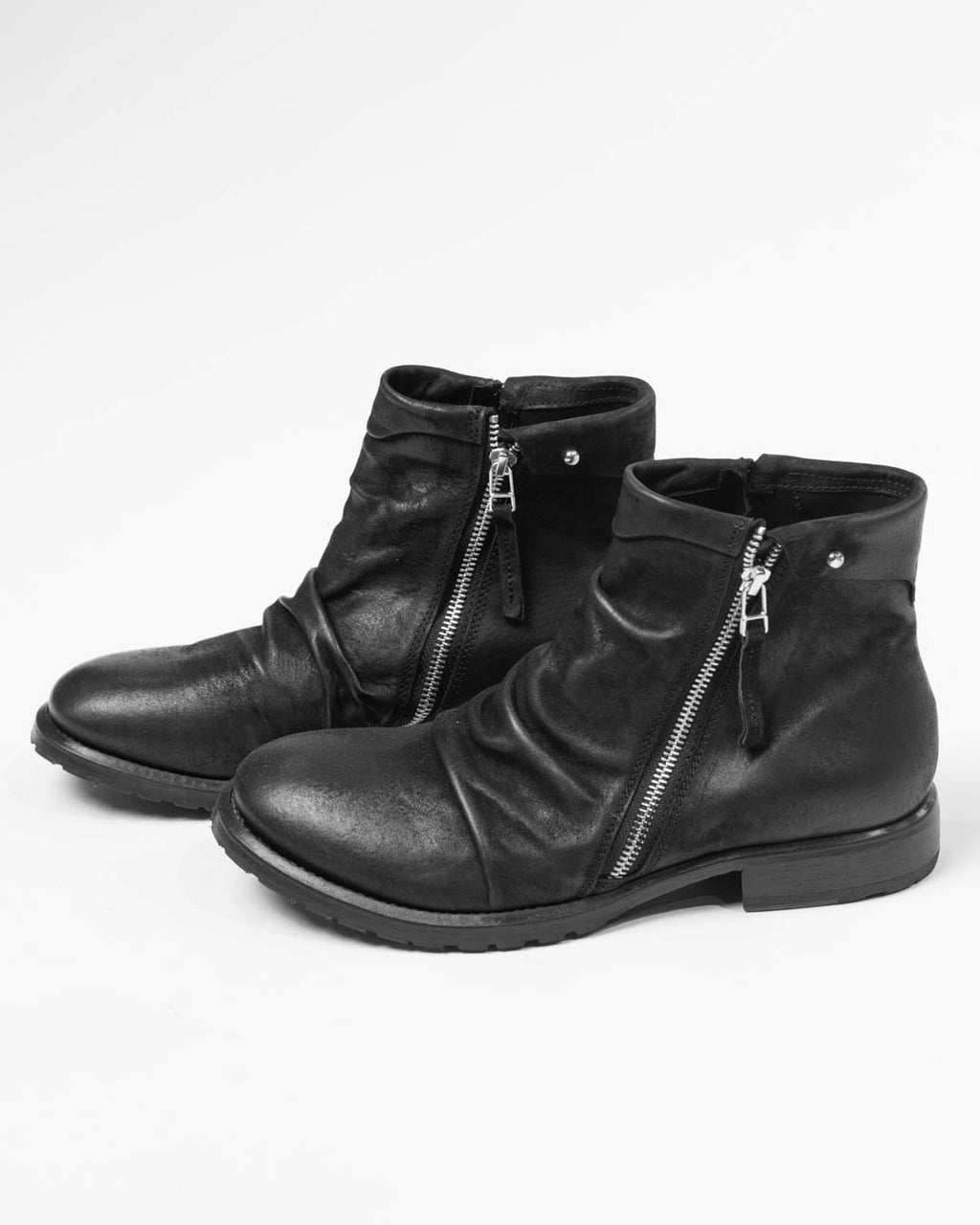 Paul Klim's - Stivaletto chelsea a pieghe con zip nero