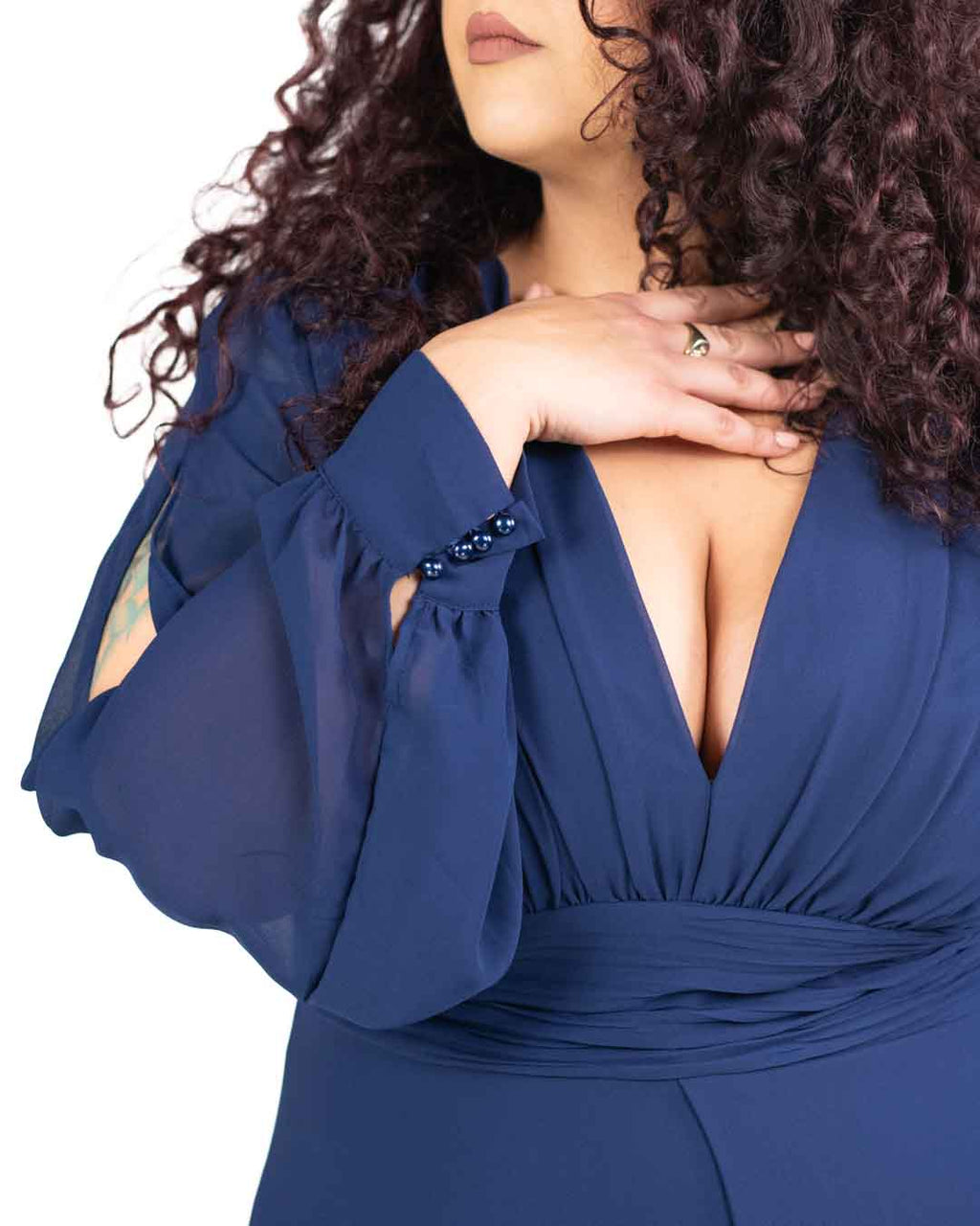 Berti Mode Collection - Abito da cerimonia curvy con scollo a goccia e maniche aperte blu royal