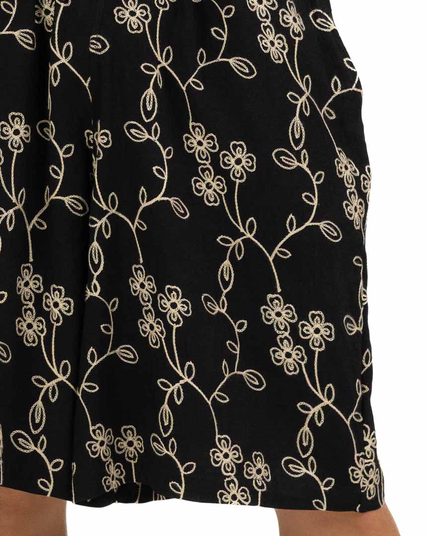 Berna - Bermuda nero con ricami