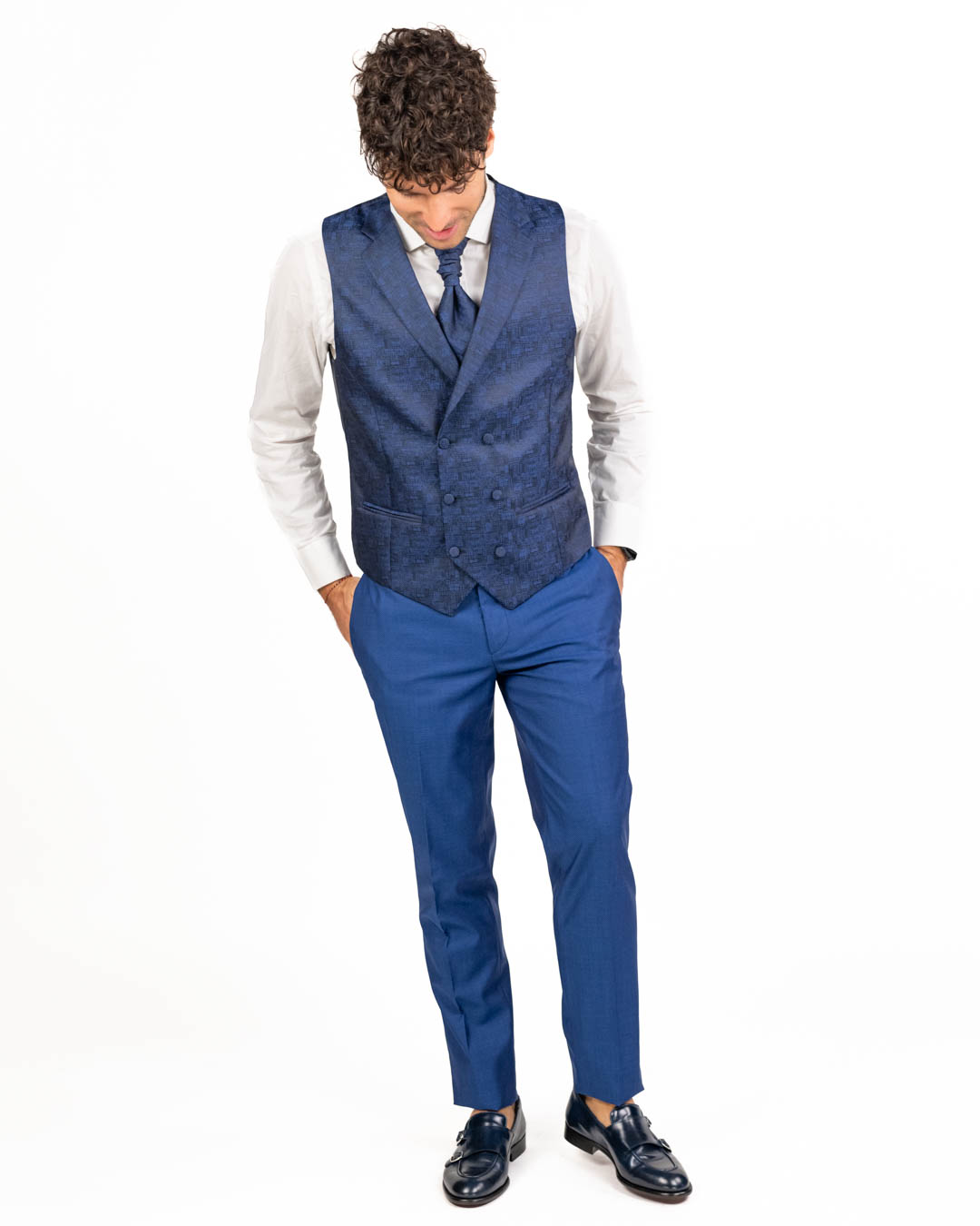 Lebole - Abito blu con collo alla coreana con dettagli in raso e bottone gioiello