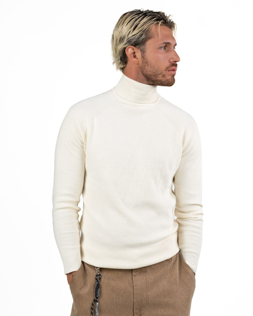 Maglione Dolcevita in Maglia Finemente Lavorata - Over/D