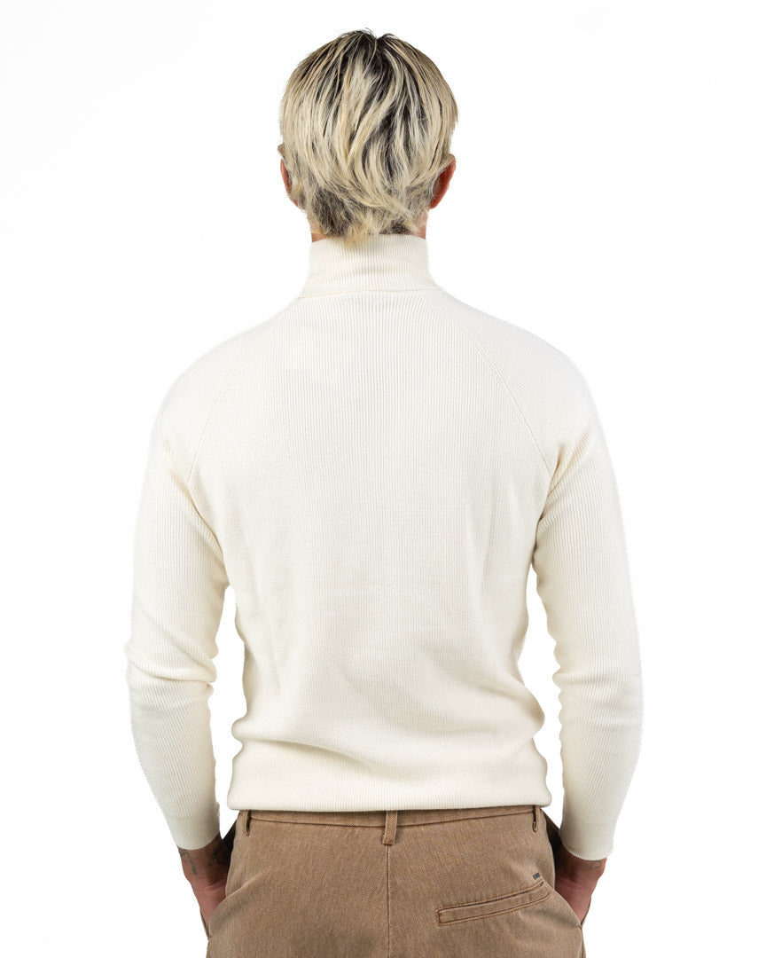 Maglione Dolcevita in Maglia Finemente Lavorata - Over/D