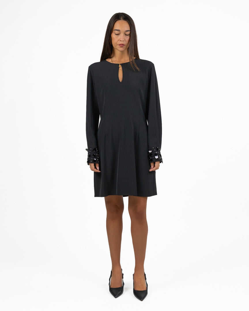 Abito Corto Nero con Polsini Gioiello - Pennyblack