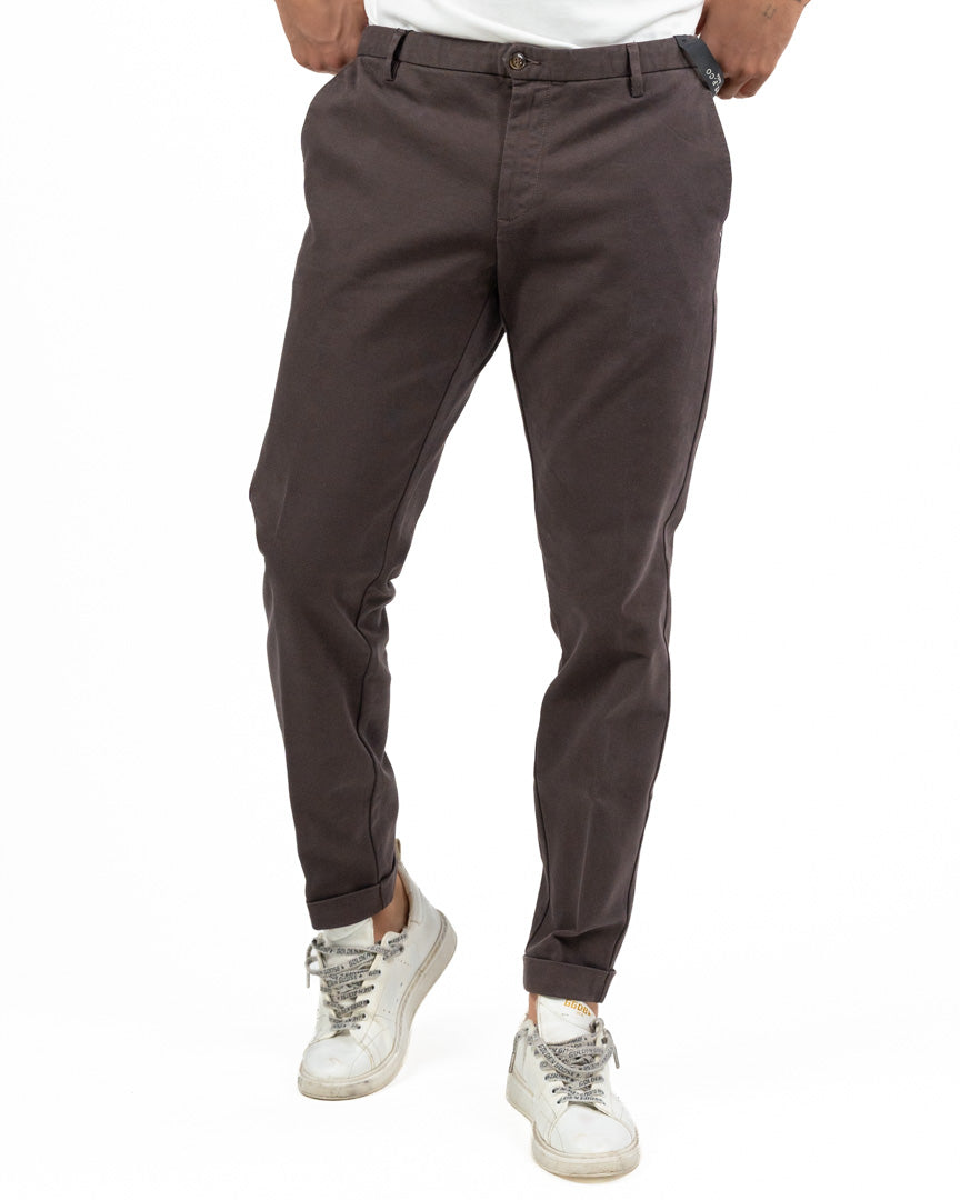 Pantaloni Chino Slim Fit in Cotone Elasticizzato – Marrone Testa di Moro - At.p.co