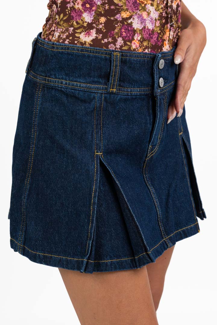 Minigonna di Jeans a Pieghe Denim Scuro - Levi's