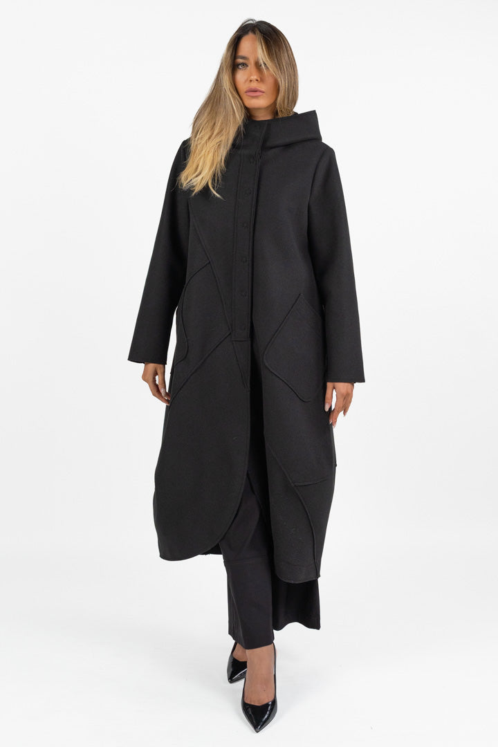 Cappotto Asimmetrico con Cappuccio Nero - Jurerê