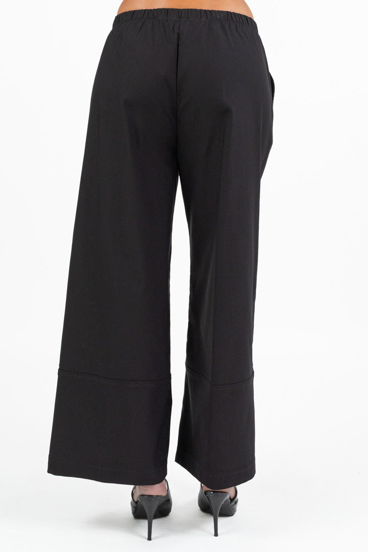 Pantaloni Fluidi Neri con Maxi Risvolto - Jurerê
