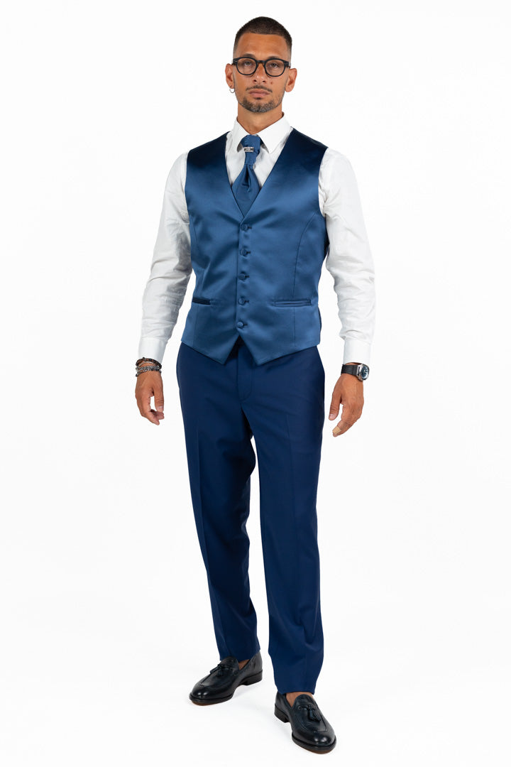 Completo Monopetto Blu con Gilet e Cravatta – LEBOLE