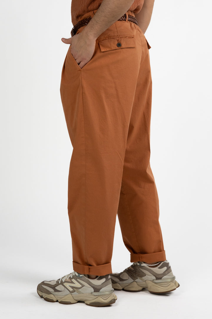 Pantalone Chino con Doppia Pinces  Terracotta - Out Fit