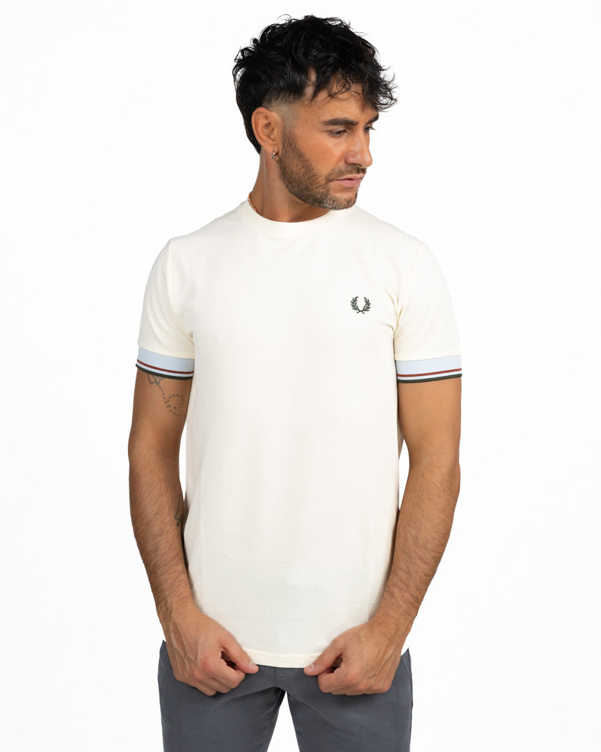 T-Shirt in Cotone con Dettaglio sulle Maniche ecru -  Fred Perry