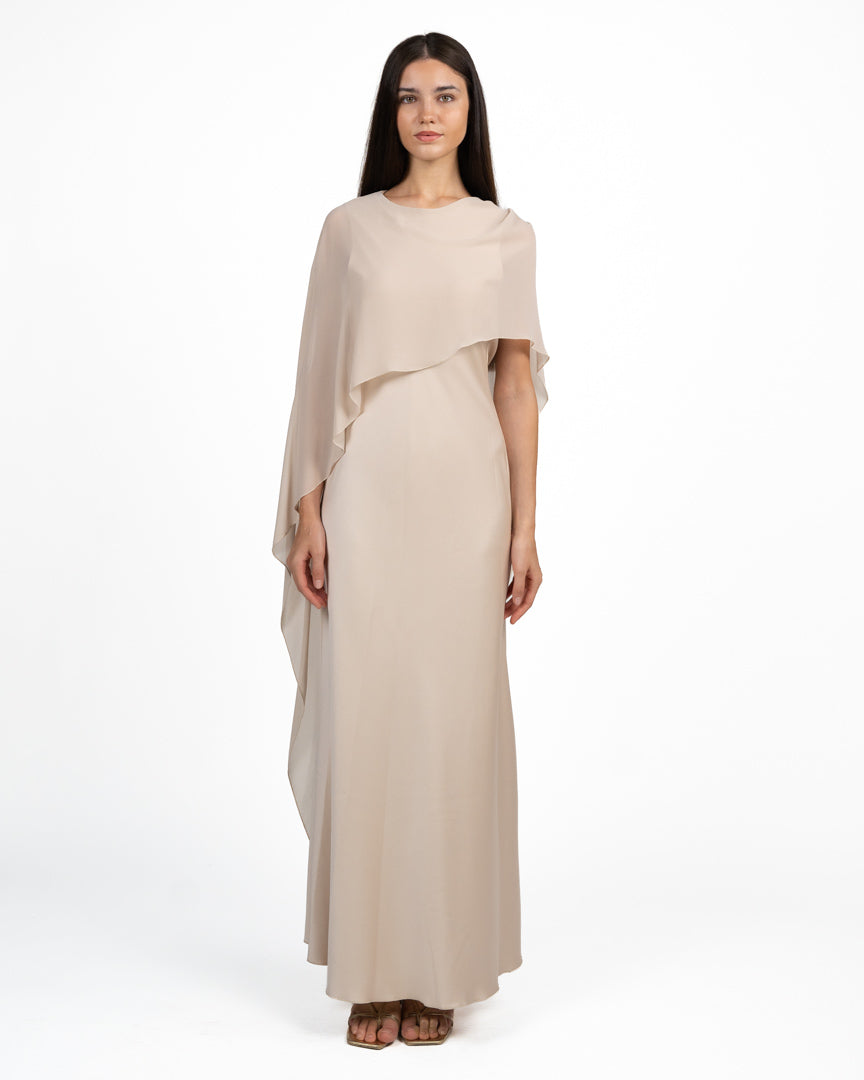 Elegante Abito Lungo con Mantella a Sovrapposizione beige - Rinascimento