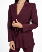 Completo Tailleur da Donna: Giacca Incrociata con Cintura e Pantaloni Palazzo bordeaux - Rinascimento