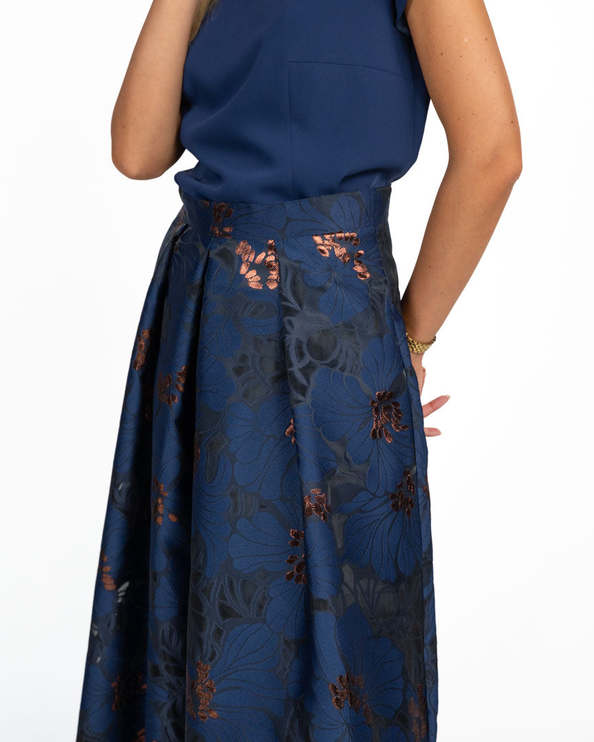 Set Elegante Scomposto (Top e Gonna Lunga Jacquard) - Berti Mode Collection