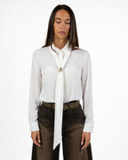 Camicia Fluida Bianca con Lavallière e Dettaglio Anello Dorato - Gaudì