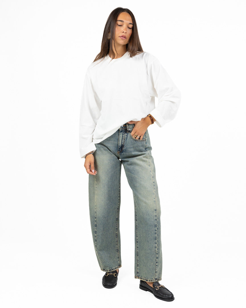 Maglia Oversize Bianca a Maniche Lunghe con Girocollo - ELEH
