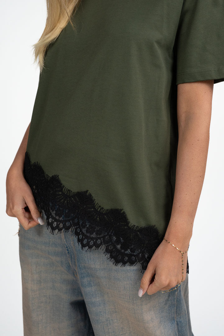 T-shirt con Orlo in Pizzo - Vicolo