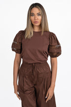T-shirt con Maniche a Palloncino e Dettagli in Pizzo – Marrone - Twinset