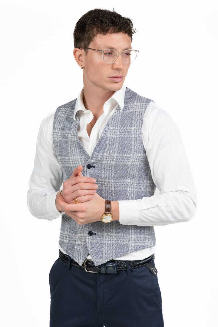 Gilet Sartoriale a Quadri Principe di Galles – Eleganza Blu Polvere - Berti Mode Collection