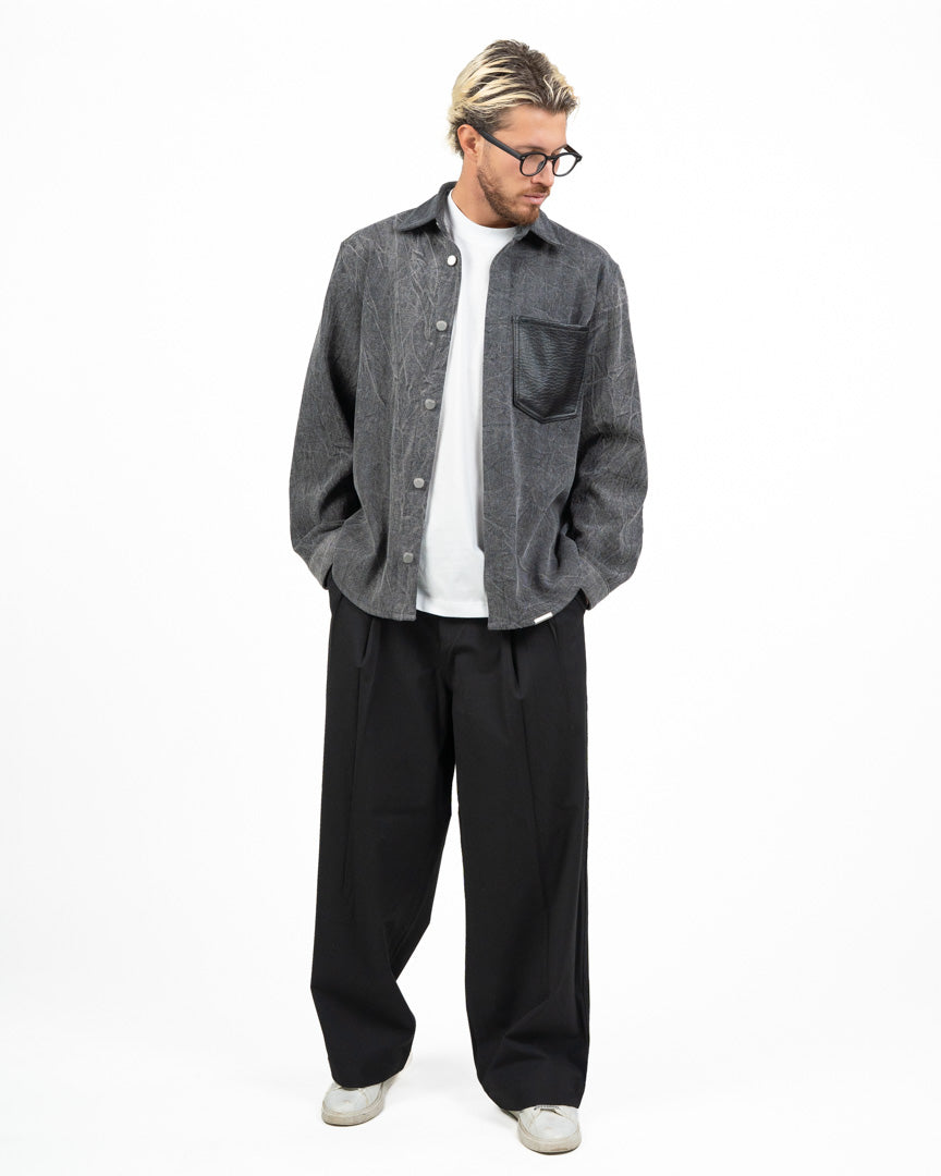 Overshirt in Denim Lavato Effetto Crinkle con Taschino in Pelle - I'M Brian