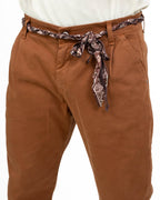 Pantalone Chino Sartoriale con Pinces e Cintura in Bandana - Over/d